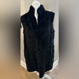 Black Faux Fur Vest - Women's Stylish Sleeveless Coat